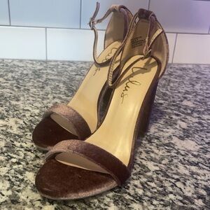 Lulus Taupe Heels-Like New